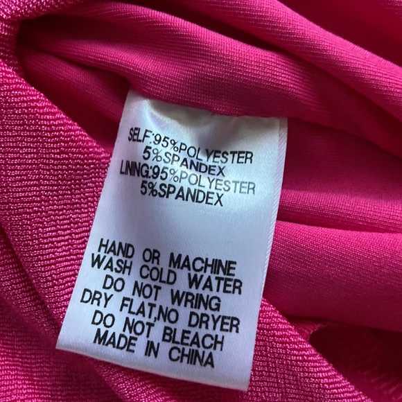 Midi Ruched Barbie pink dress ⭐️ SALE LIMITED TIME - Picture 7 of 8